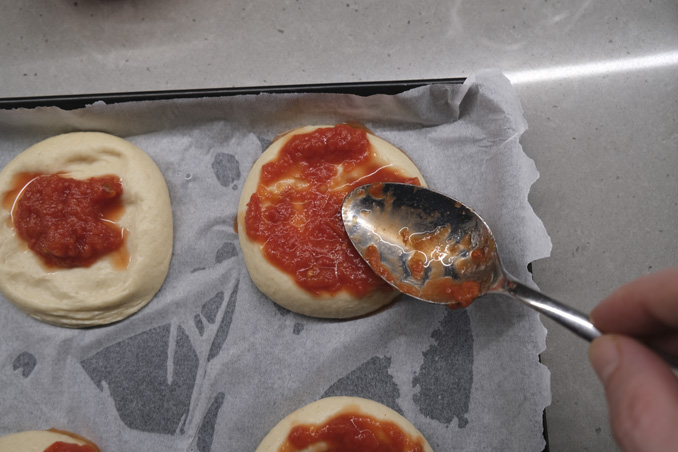 Mini PIzza Bites - Pizza sauce